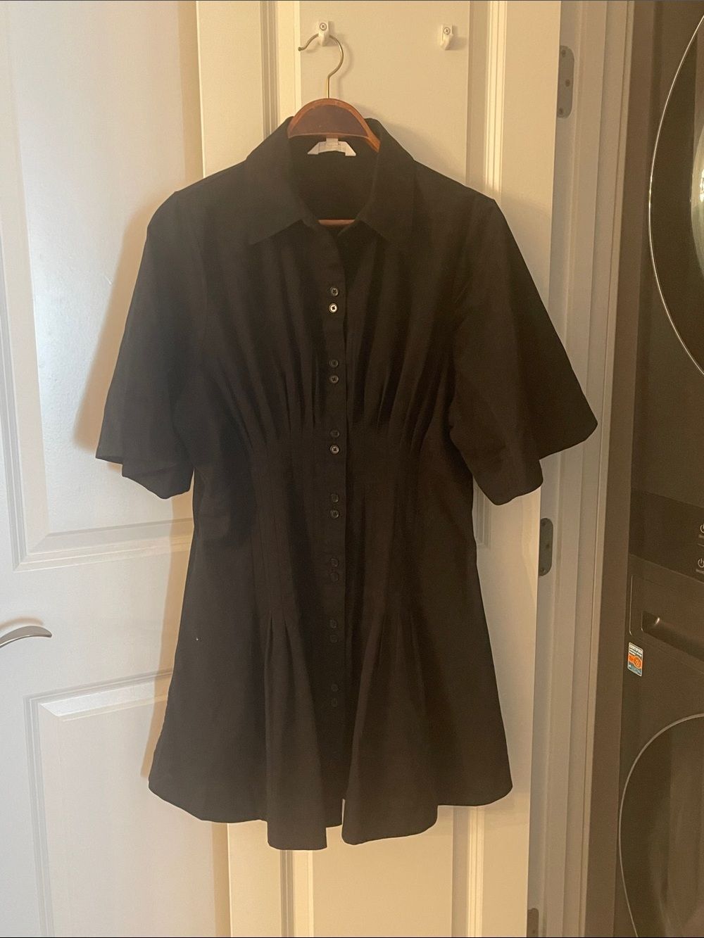 Black Button-Front Short Sleeve Dress Shirt